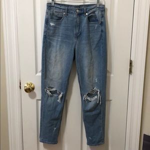 American Eagle Mom Jeans